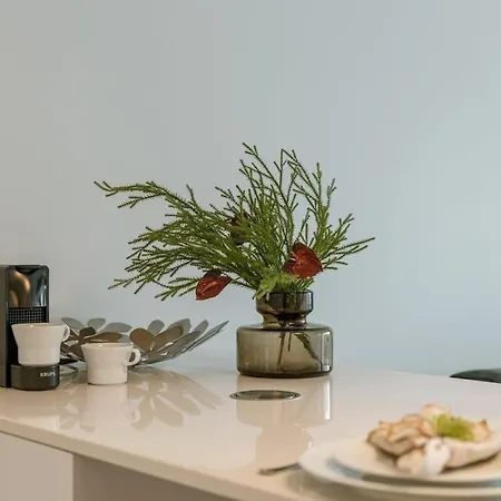 Modern In Centre Of Apartamento